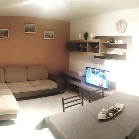 Apartament 4 Kilometar To Centar